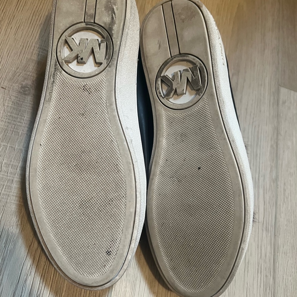 A statement sneaker. - Picture 4 of 5